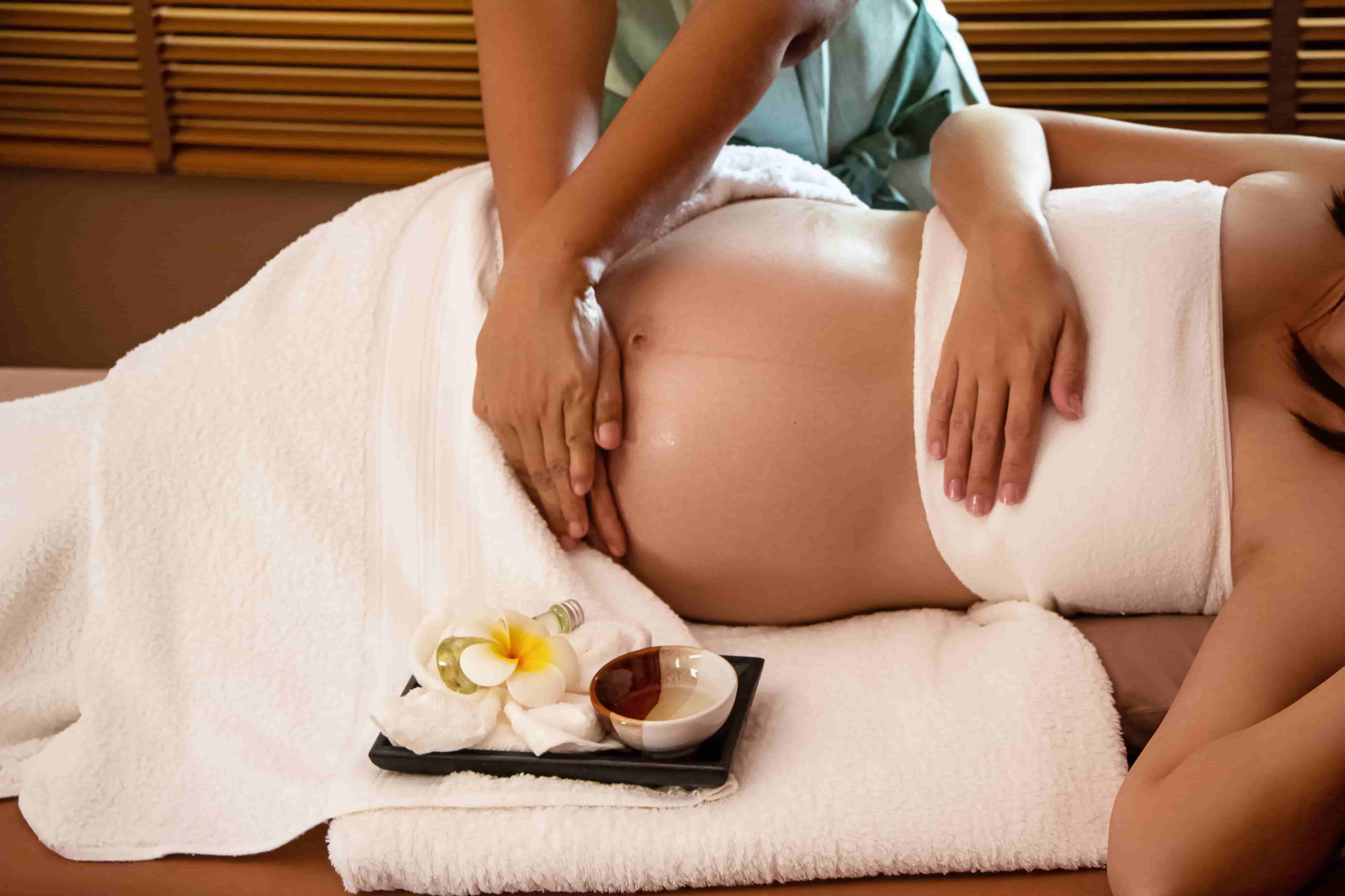 Massage pour Femme Enceinte : Bienfaits et Précautions